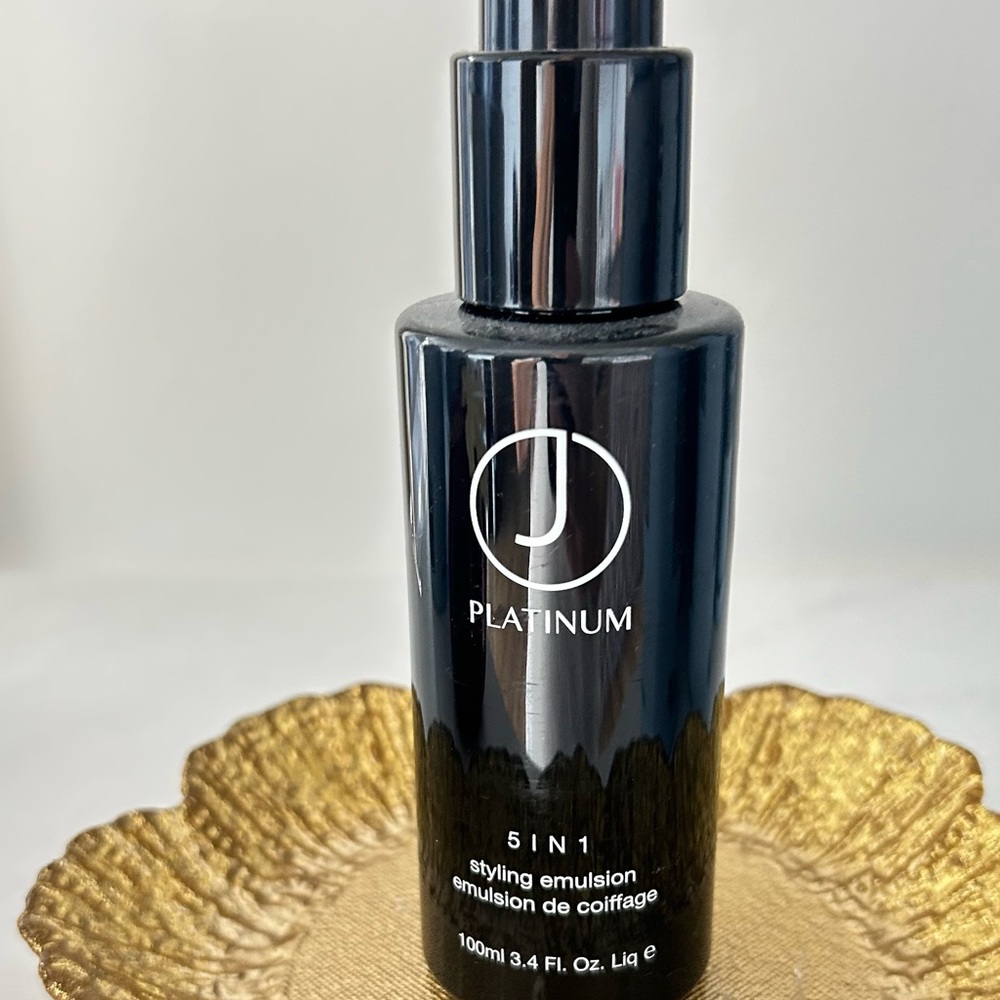 5 in 1 Styling Emulsion